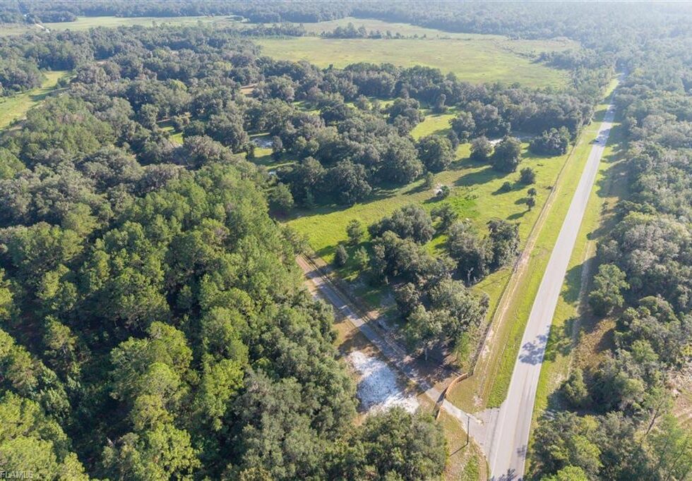 Paniola Air Ranch: 174± Acres with Private FAA-Approved Airstrip